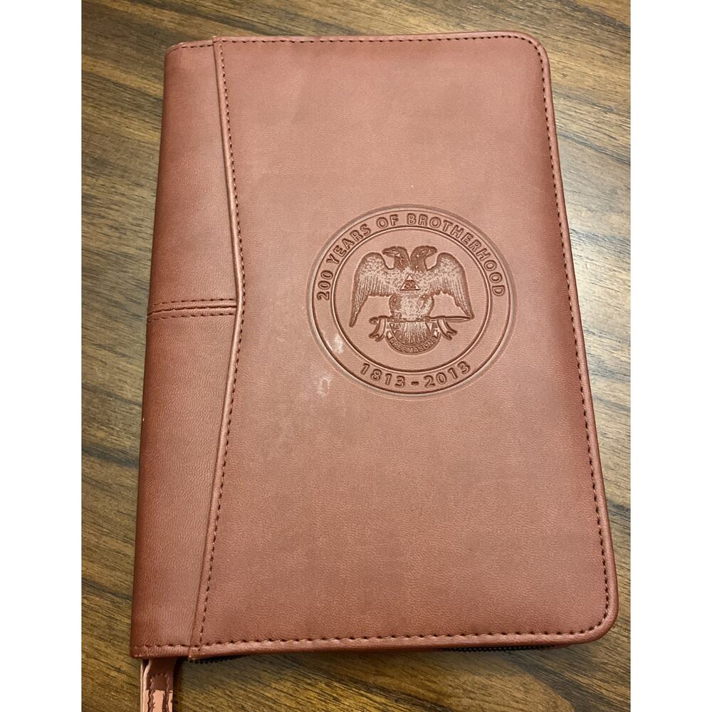 Leeds Padfolio Freemason 200 Yr Memento 1813-2013 Collectible Brotherhood